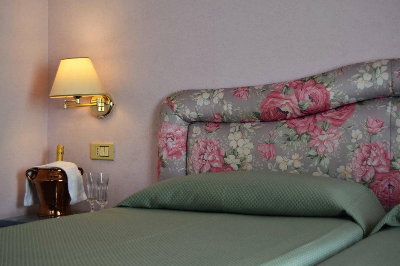 Villa Torre - Atmosfera Romantica Brenzone sul Garda Kültér fotó